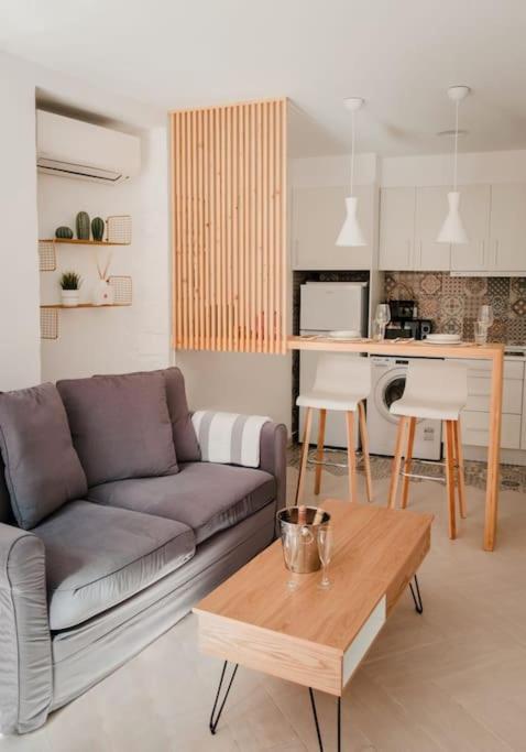 Compleet En Modern Appartement In Het Authentieke Stadshart Villajoyosa Exterior foto